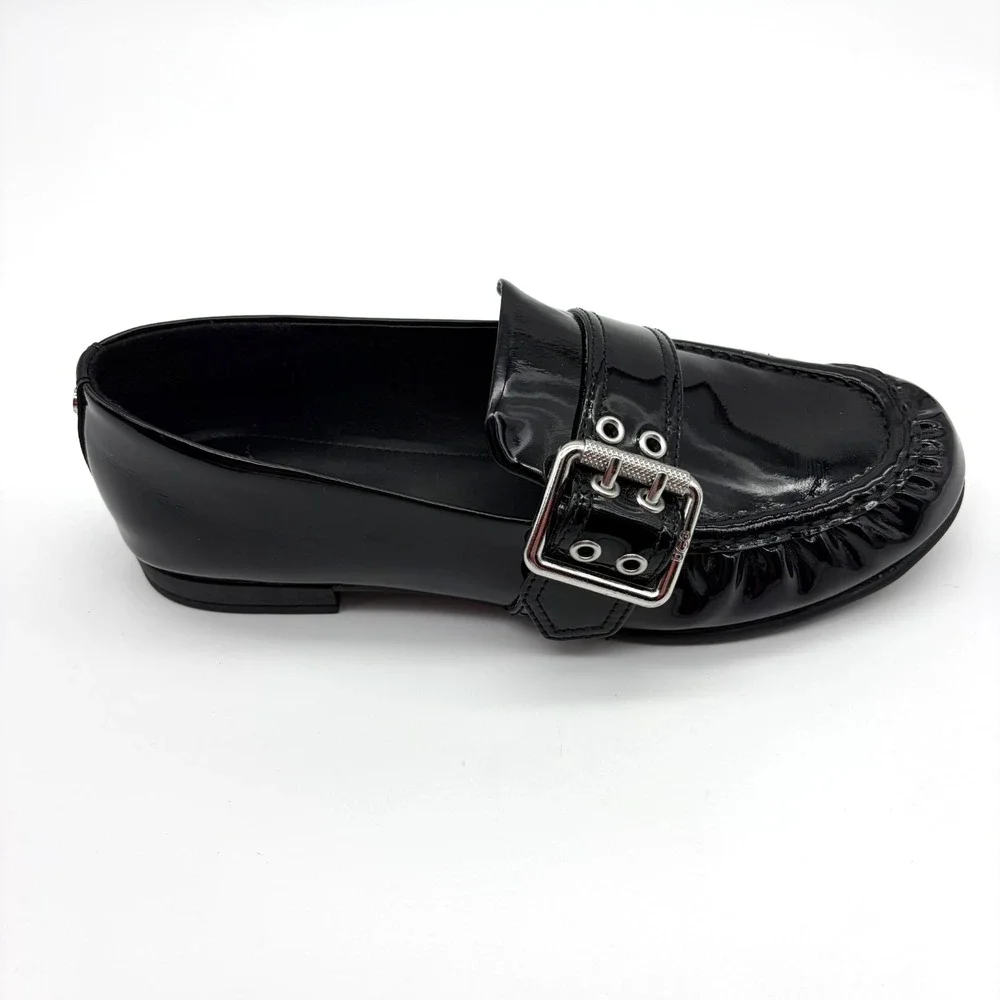 UGG Loafers Womens Patent Leather Size 6 M Black With Silver Tone Buckle